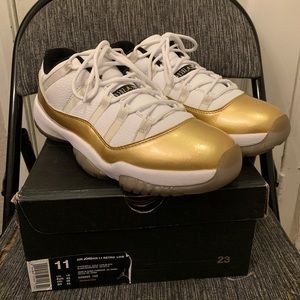 Air Jordan 11 Gold Medal